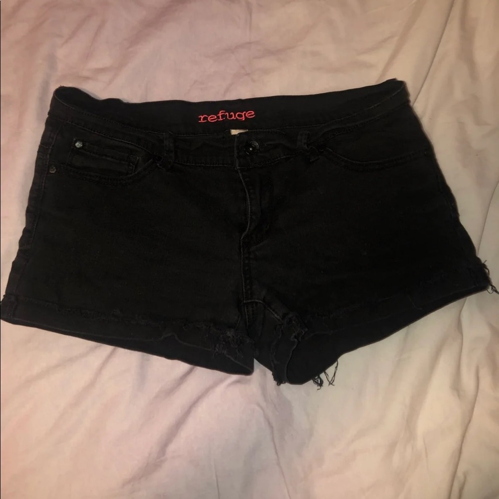 black jean shorts
